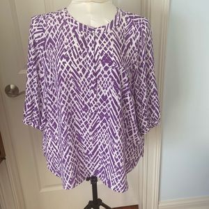 NYDJ blouse. 3/4 sleeve. Four hidden buttons slit side